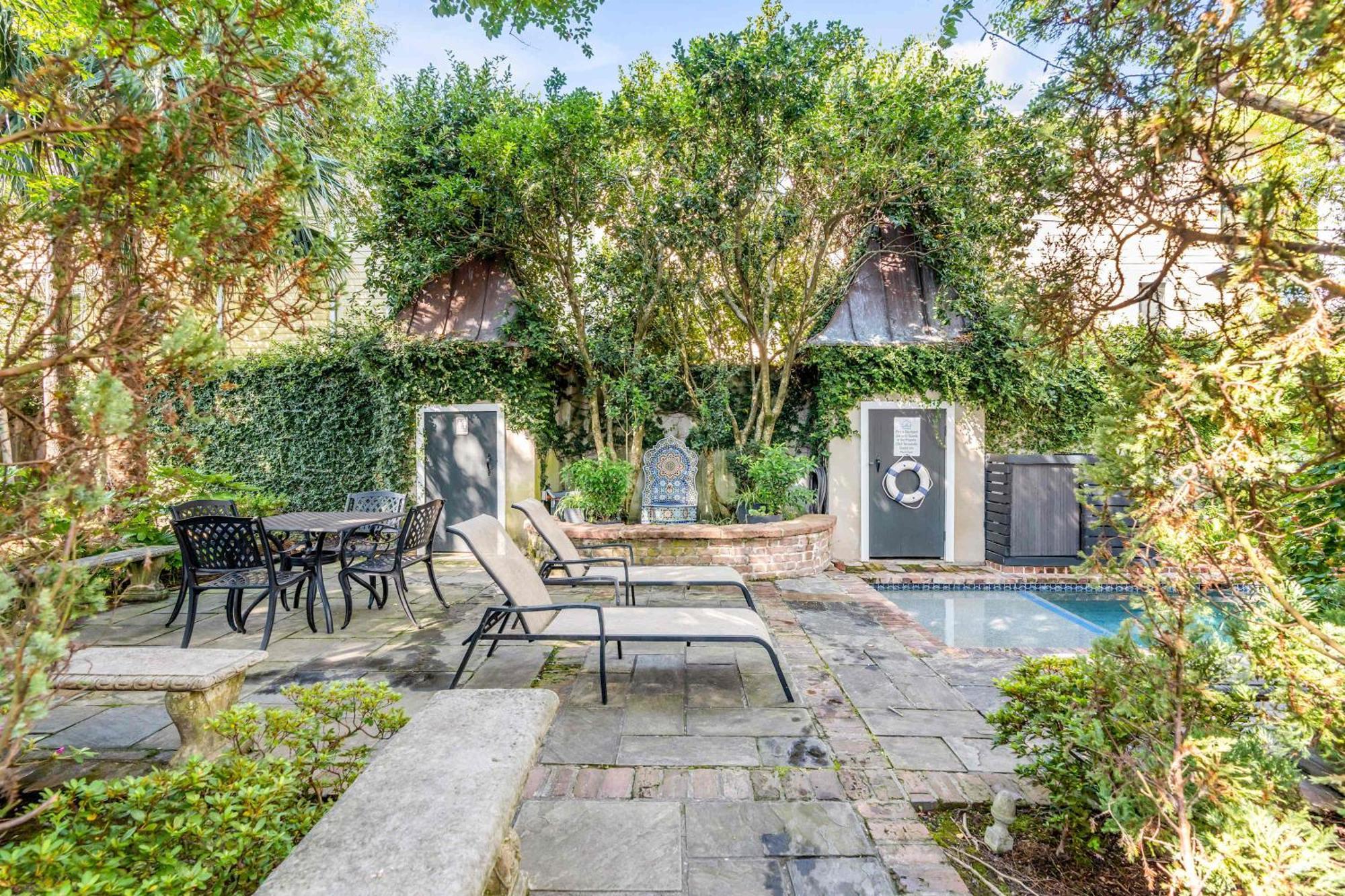 Serene Cottage With Beautiful Garden And Heated Pool Charleston Extérieur photo
