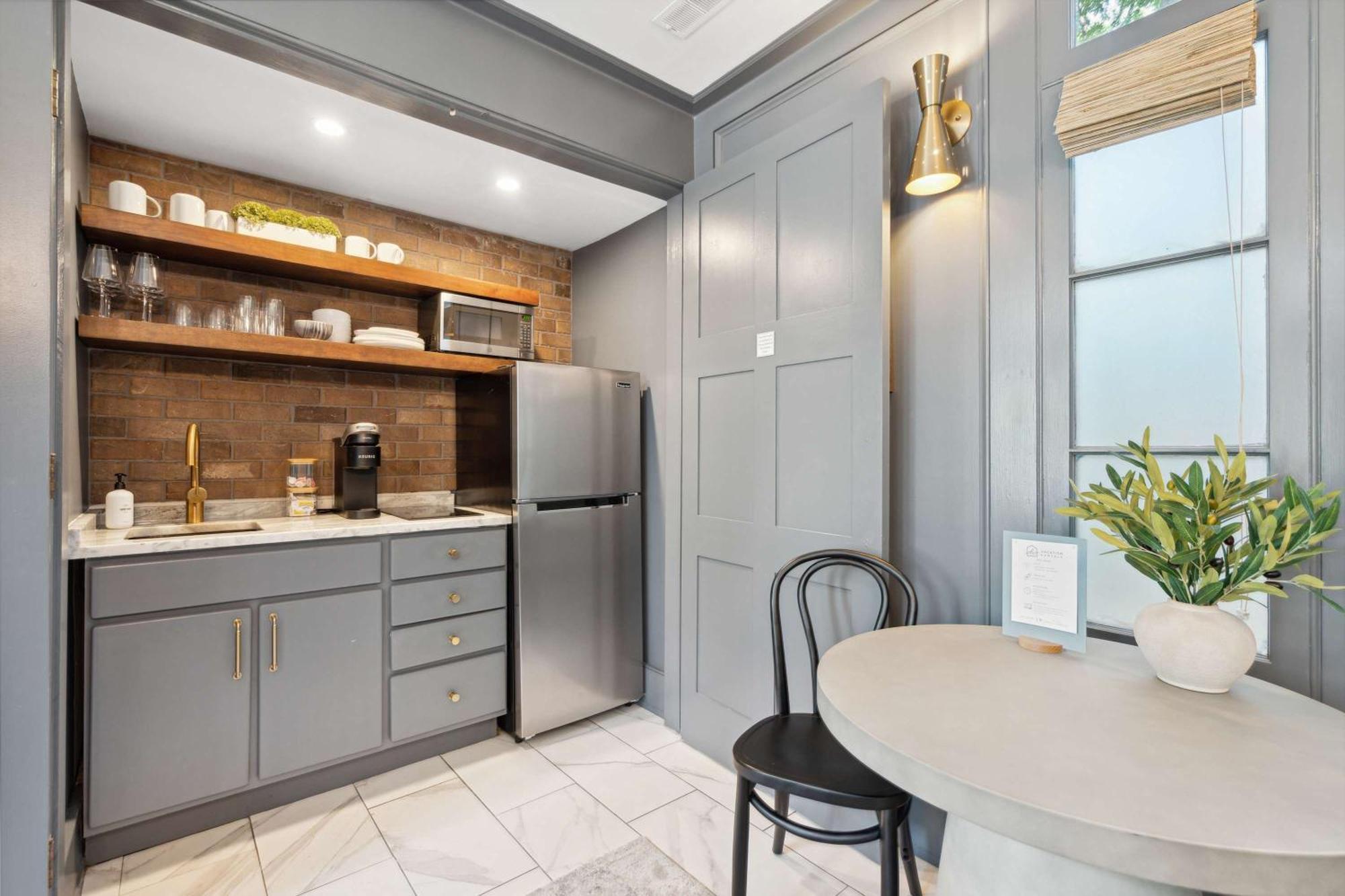 Serene Cottage With Beautiful Garden And Heated Pool Charleston Extérieur photo